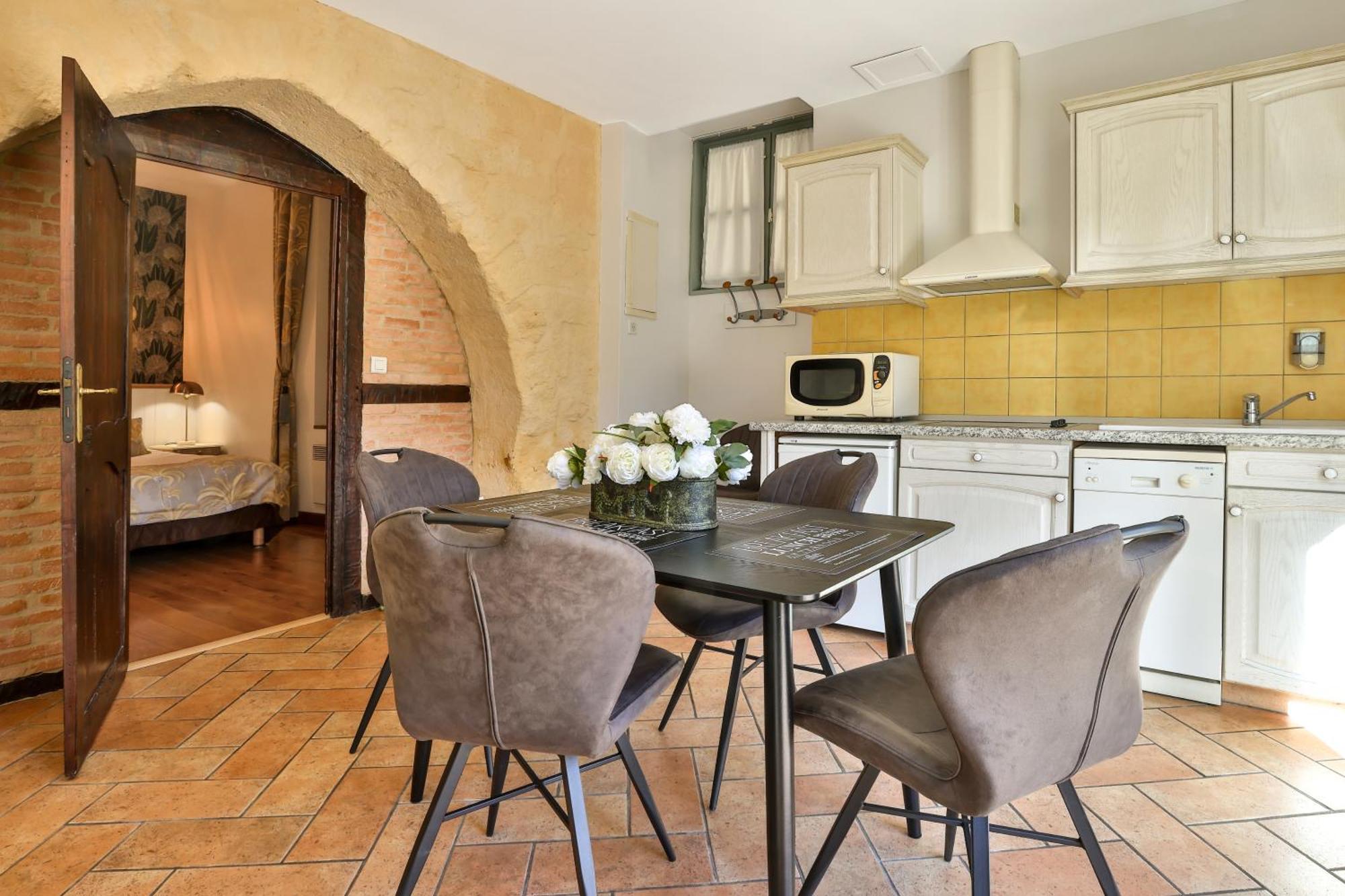 Aparthotel La Des Consuls - De Tourisme De Charme Sarlat-la-Caneda