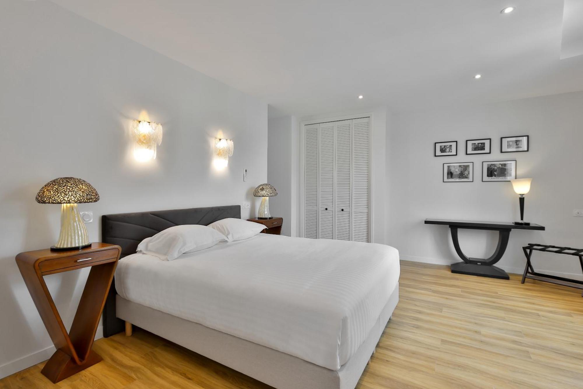 La Des Consuls - De Tourisme De Charme Apartahotel *