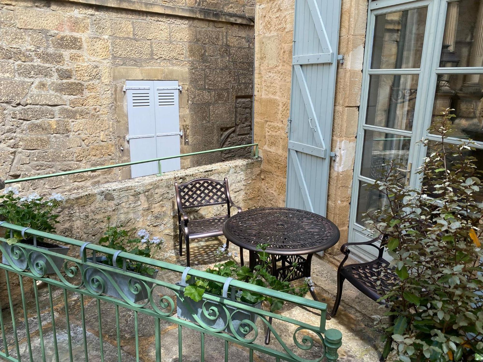 Aparthotel La Des Consuls - De Tourisme De Charme Sarlat-la-Caneda